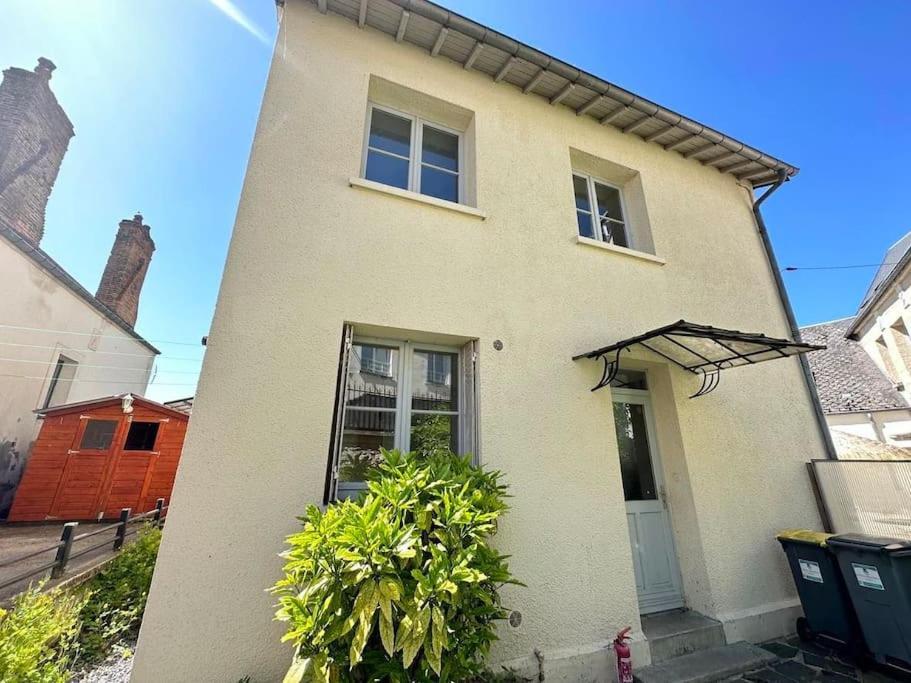 Maison Des Chenizelles Laon Exterior photo