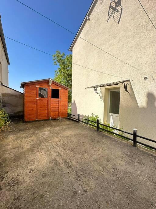 Maison Des Chenizelles Laon Exterior photo